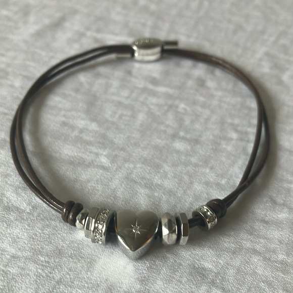 Fossil: Silver Tone Heart Charm Bracelet- Faux Leather Adjustable bracelet - Picture 4 of 15